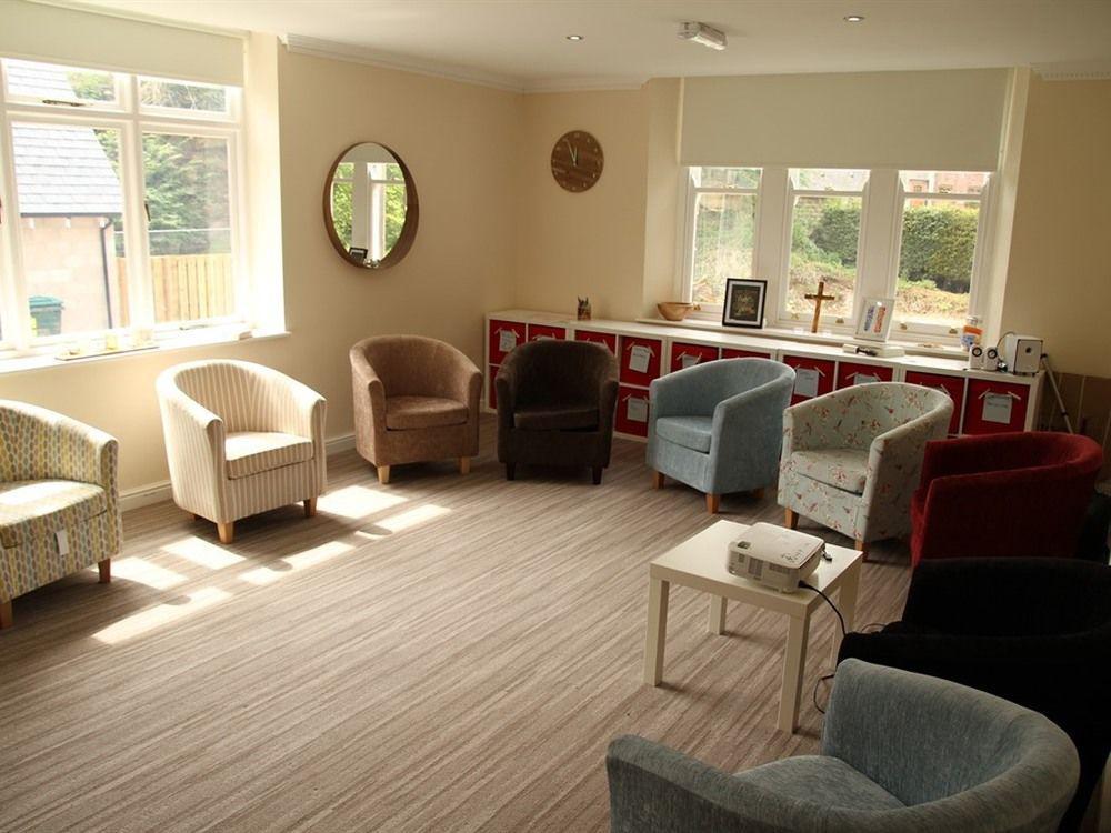 Alton Castle Centre Hostel Exterior photo
